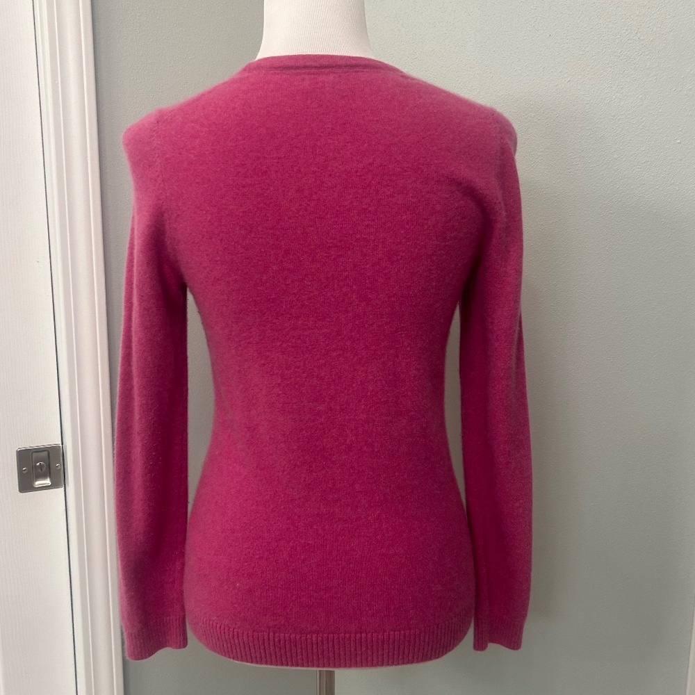 Like New 💖  L.L. Bean Raspberry Cashmere Sweater - Picture 2 of 4